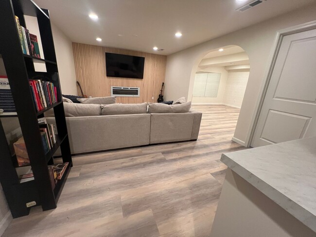Building Photo - 9746 Gilded Cider Blvd