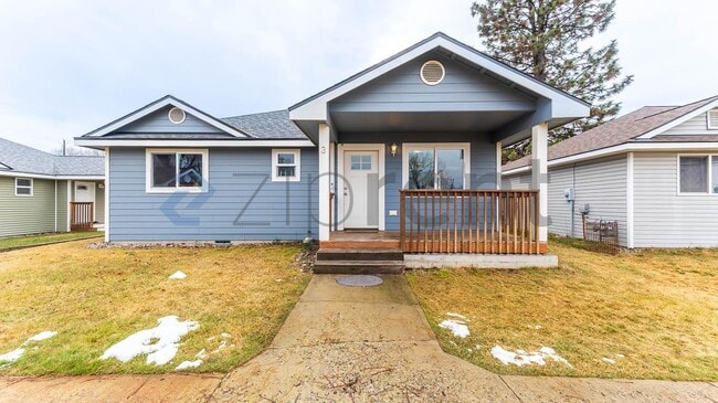 Building Photo - 7125 N Crestline St