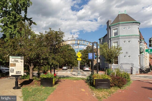 Building Photo - 1823 4th St NW