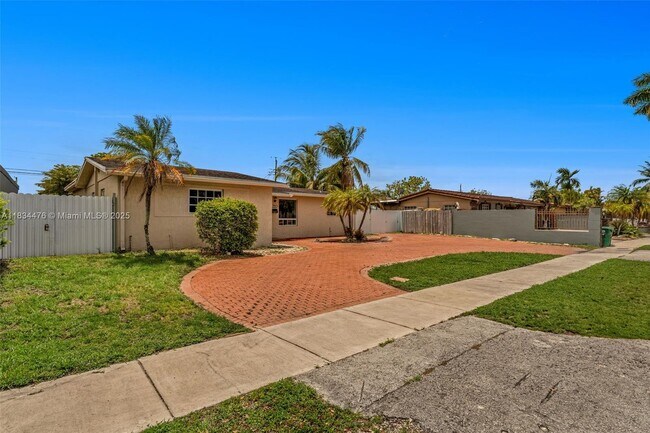 Building Photo - 7920 NW 171st St