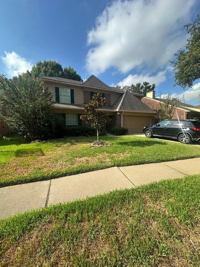 Building Photo - 20519 Apache Lake Dr