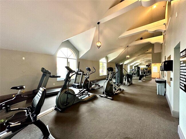 Building Photo - 5140 Conroy Rd