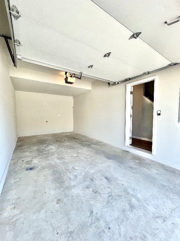 Building Photo - 123 High Pointe Dr