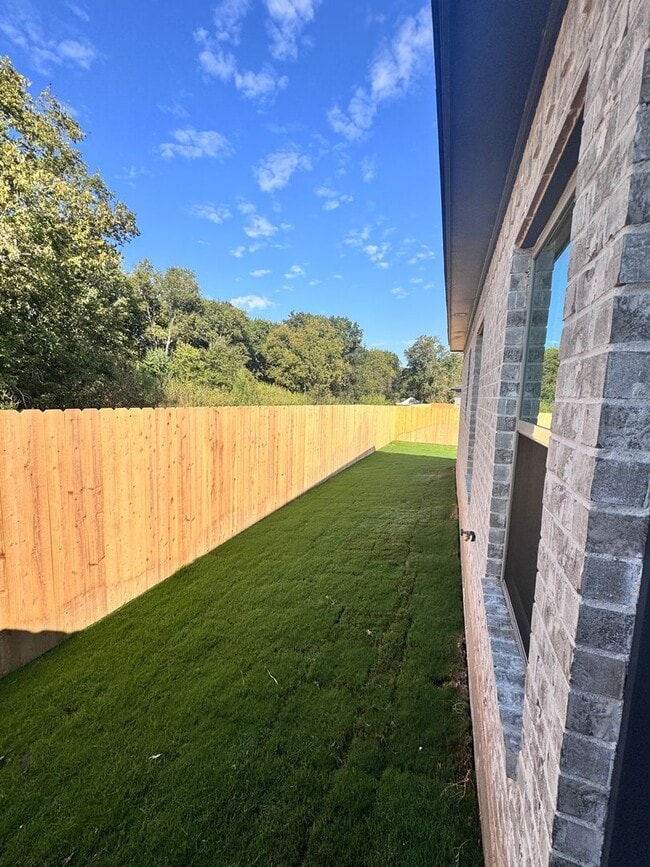 Building Photo - Residences at Windmill Preserve