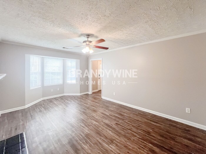 Building Photo - 2259 Hampton Dr