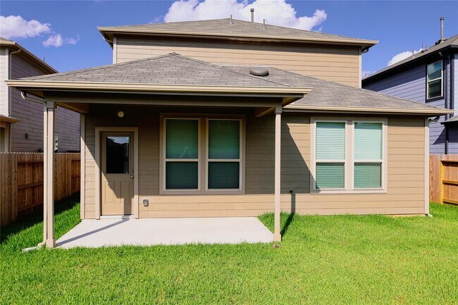 Building Photo - 15126 Cyn Rpds Rd