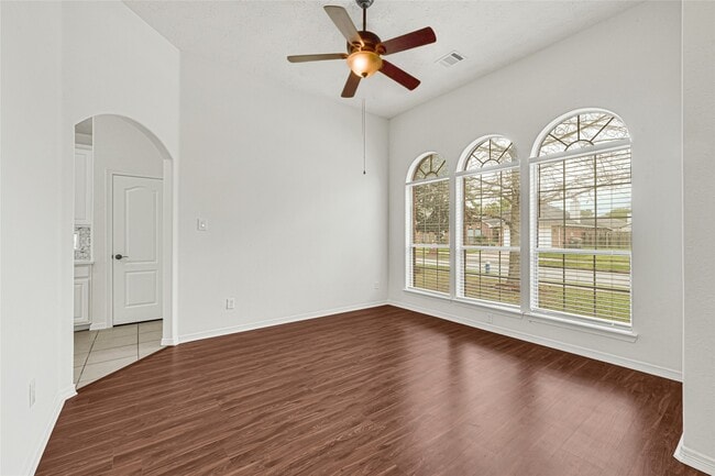 Building Photo - 22127 Nobles Crossing Dr