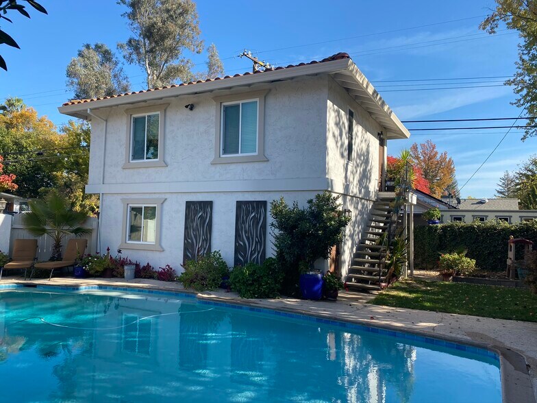 Primary Photo - 4241 Marconi Ave