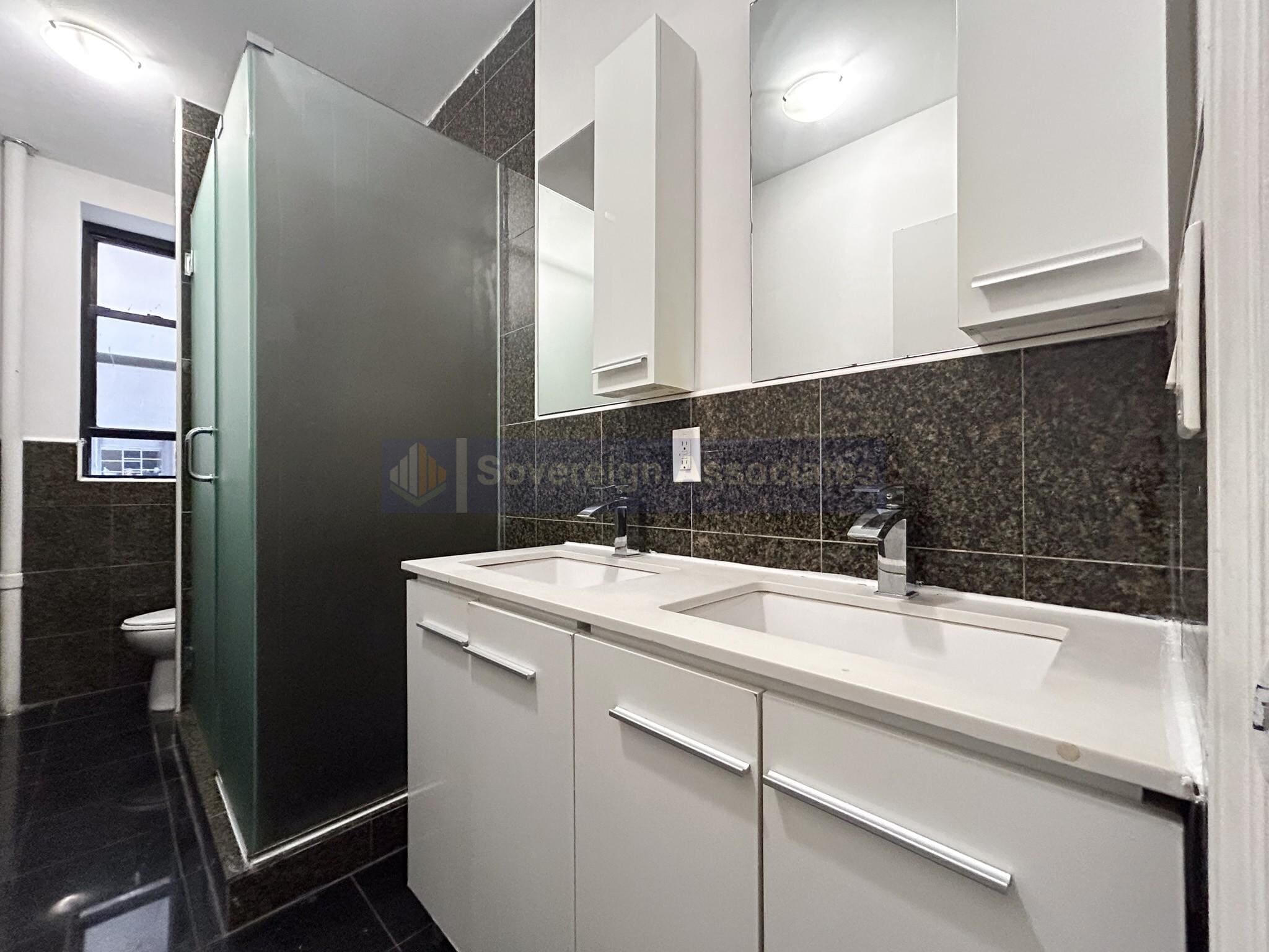 Building Photo - 285 St Nicholas Ave