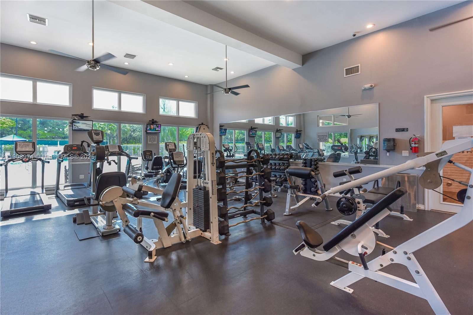 Building Photo - 1546 Yellowheart Way