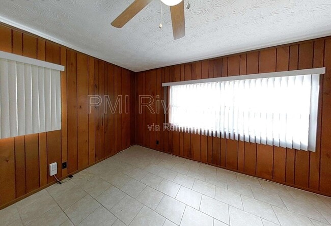 Building Photo - 7819 Lisa Dr E