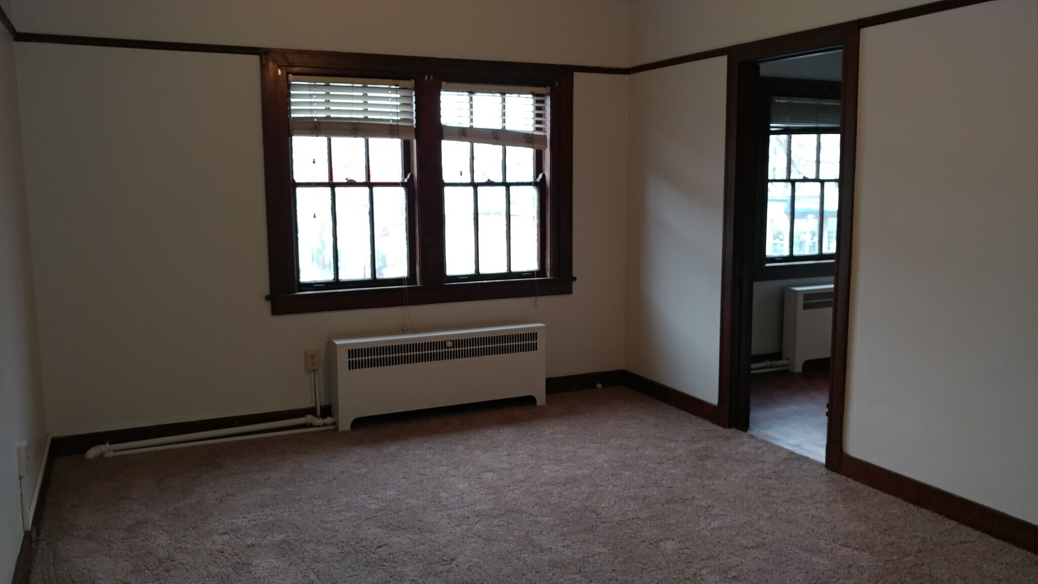 Building Photo - 543 Cass St