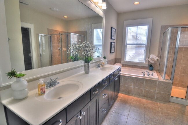 Building Photo - Impeccable Briar Chapel (Chapel Hill) home!