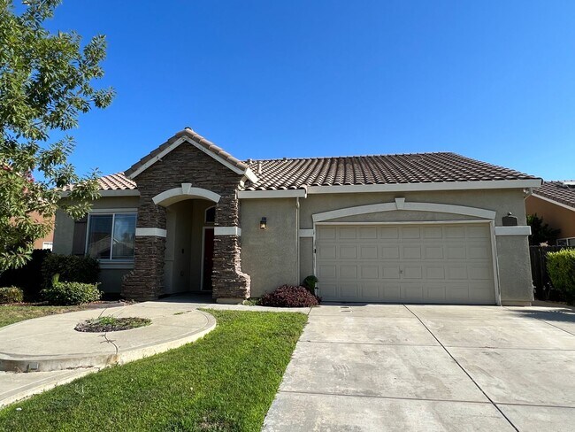 Building Photo - Livingston: $2450 3 Bedroom 2 Bathroom Sin...