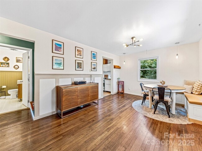 Building Photo - 44 Broadview Ave