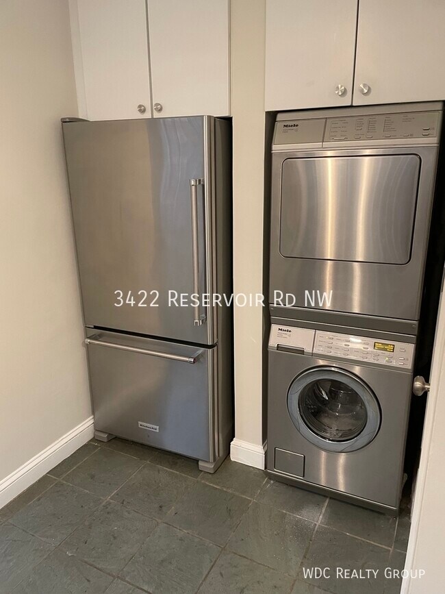 Building Photo - 3422 Reservoir Rd NW