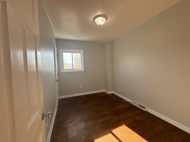 Building Photo - Beautiful Two-Bedroom House In Dundalk