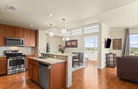 Building Photo - 215 Center St