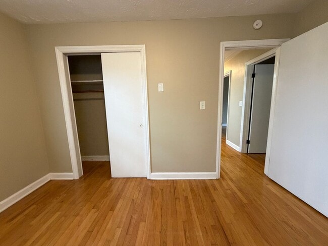 Building Photo - Nice 3 bedroom/1.5 bath home for rent in E. Morristown, Tennessee