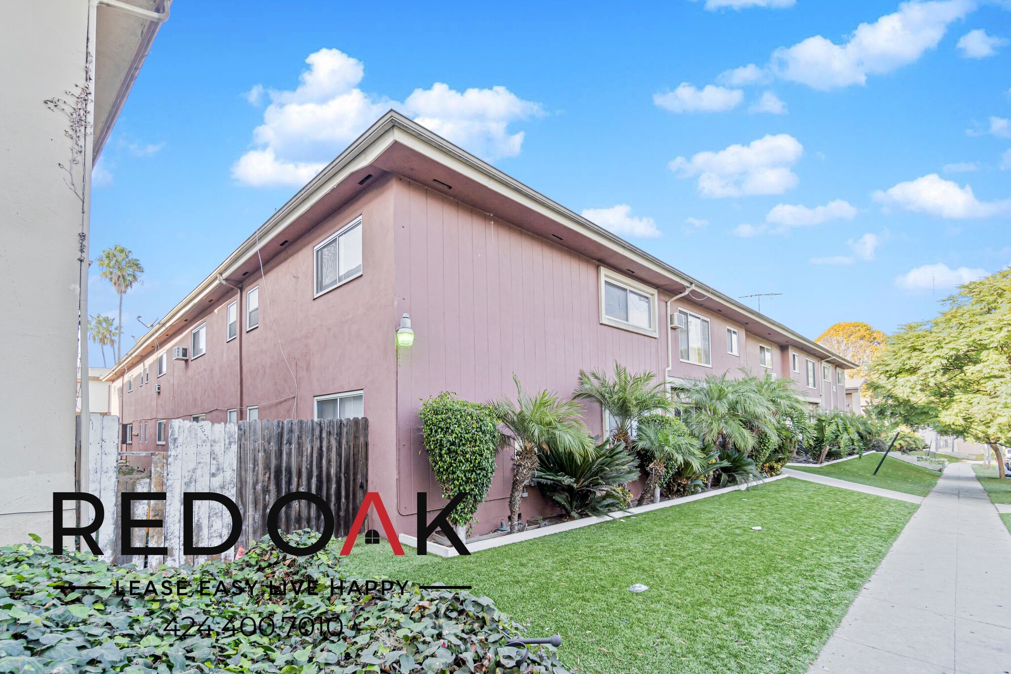 Building Photo - 3925 Roxanne Ave