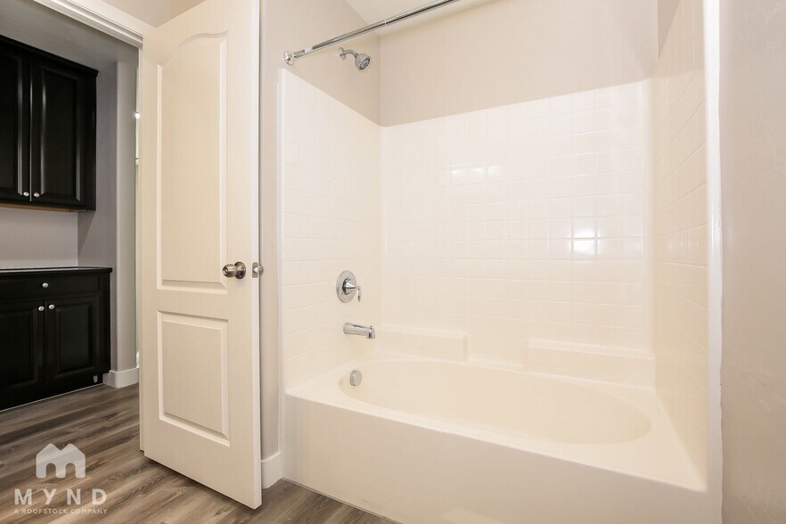 Building Photo - 7609 Brocade Ct