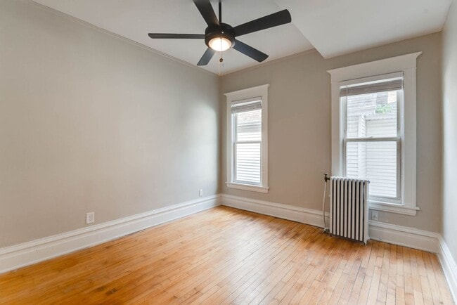 Building Photo - Beautifully Updated 4 BR/2 BA Upper-Level Duplex in Minneapolis with 2-Car Garage!