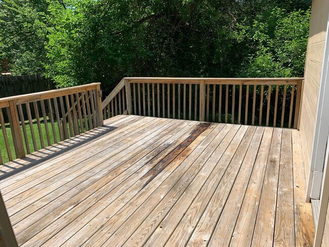 Building Photo - 4813