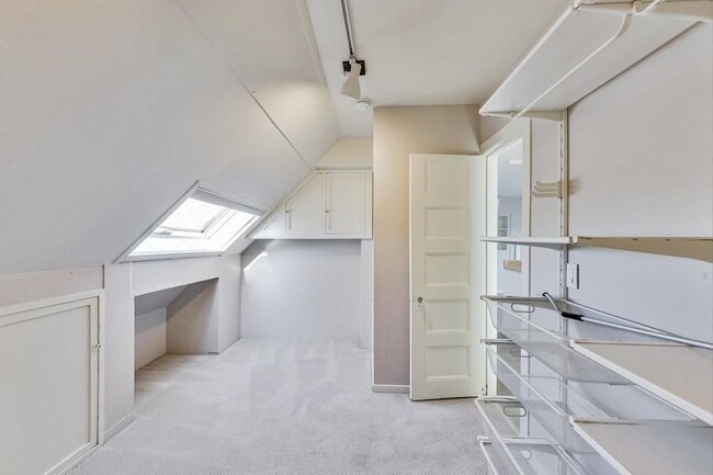 Building Photo - 159 Emerson St