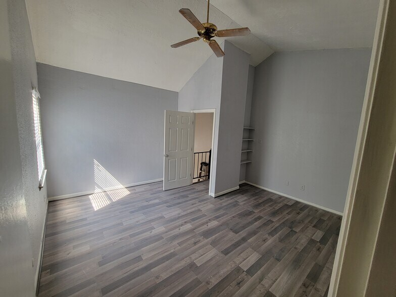 Upstairs studio suite/theater/office - 12247 W Village Dr