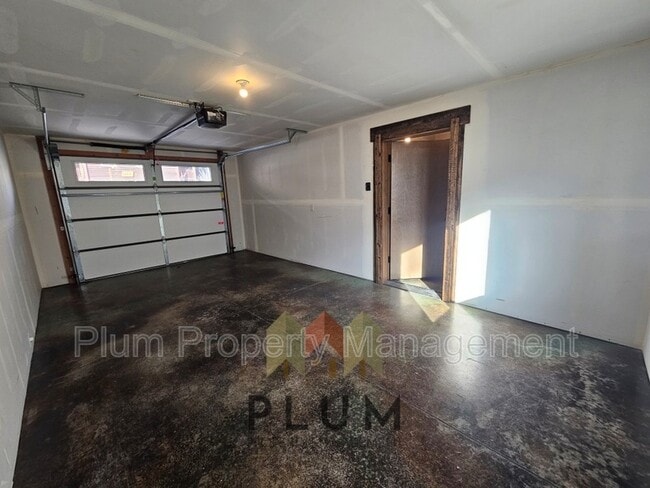 Building Photo - 131 Speedway Ave