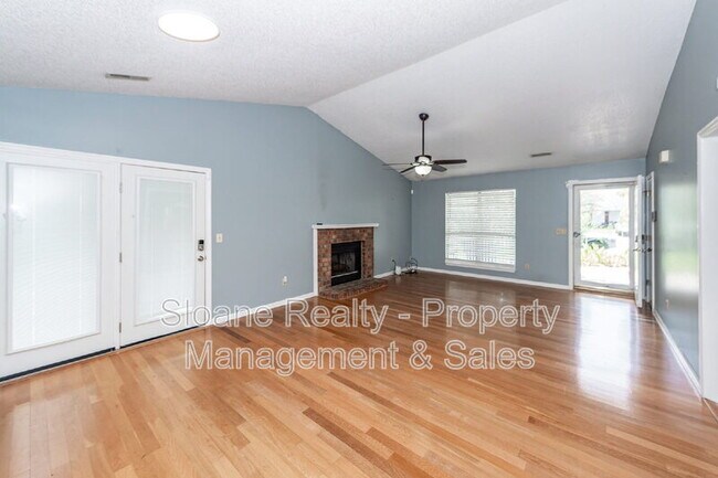 Building Photo - 5212 Elba Dr