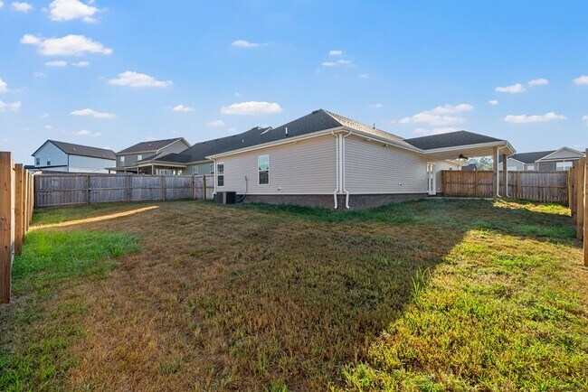 Building Photo - 268 Dugger Dr