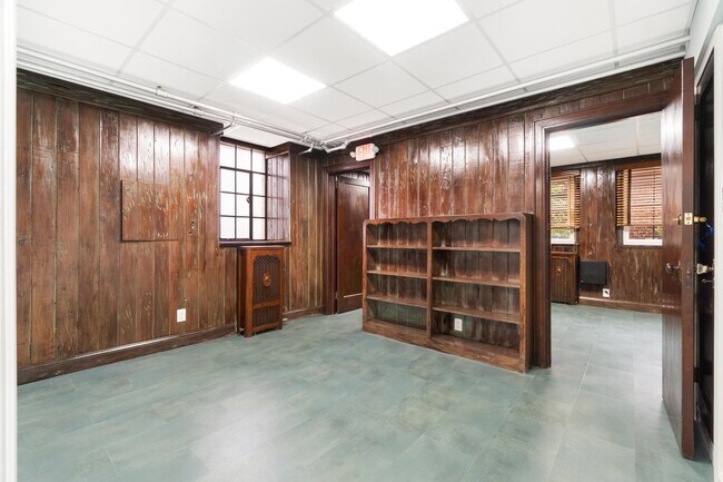 Building Photo - 2314 Palisade Ave