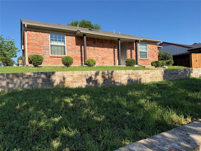 Building Photo - 2317 High Star Dr