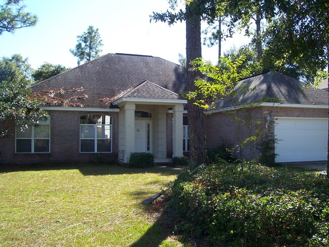 Primary Photo - 4 bedroom in Rocky Bayou with a pool!