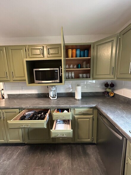 Building Photo - 11915 Brampton Hunt Rd