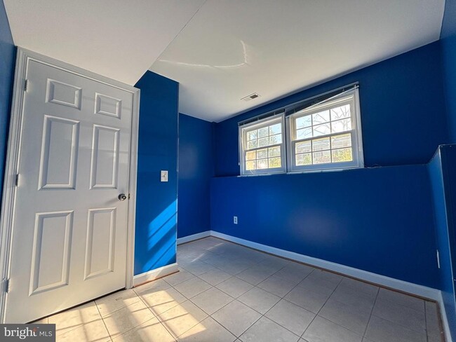 Building Photo - 6149 Joust Ln