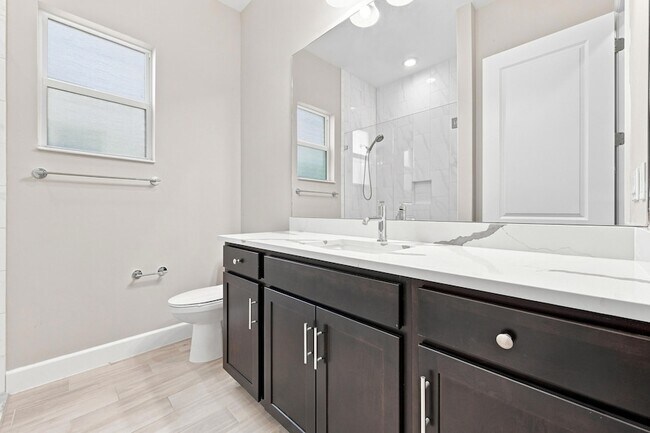 Building Photo - 5608 Macoon Wy