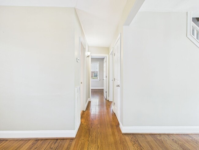 Building Photo - 8410 Weldon Dr