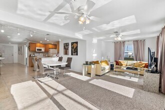 Building Photo - FURNISHED SHORT TERM RENTAL - 3 Bed / 2 Bath - Single Family Pool Home - $3,250/month