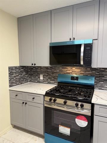 Building Photo - 720 Lakeshore Dr