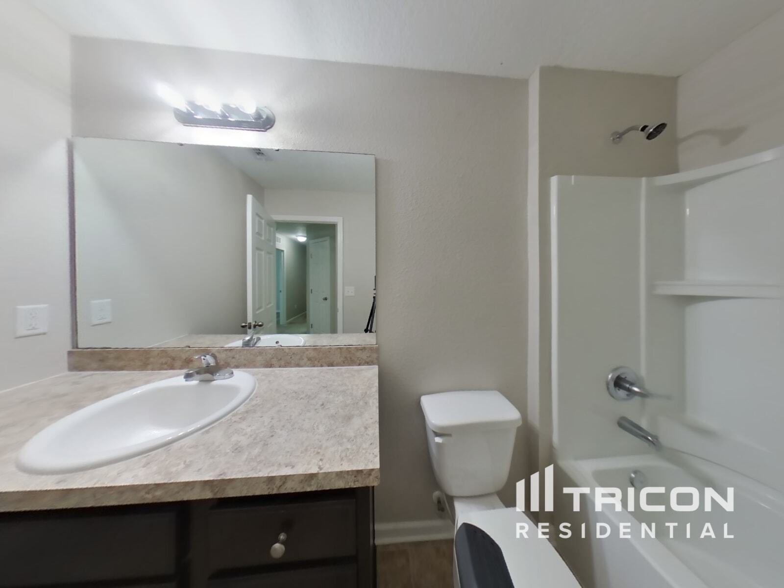 Building Photo - 1288 Sarahs Landing Dr