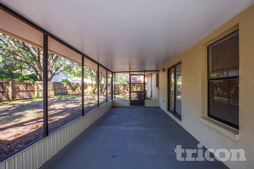 Building Photo - 1710 Newland Pl