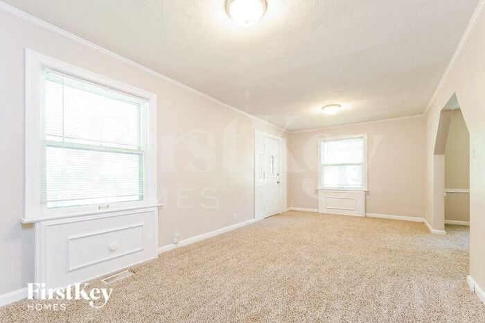 Building Photo - 13224 Parker Ave