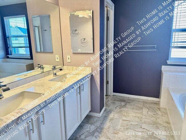 Building Photo - 5451 Stetson Meadows Dr