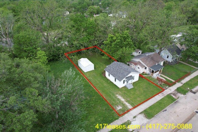 Building Photo - 2139 N Taylor Ave