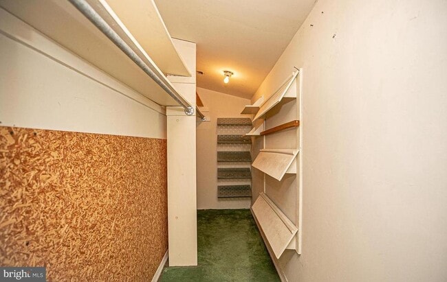 Building Photo - 526 Williams Rd