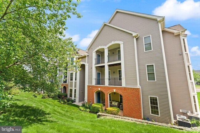 Building Photo - 20453 Chesapeake Square