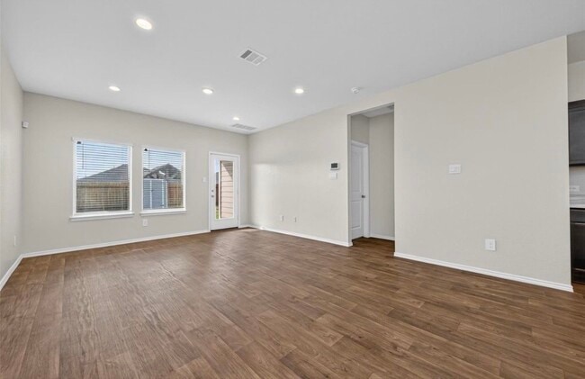 Building Photo - 21170 Alder Oaks Dr