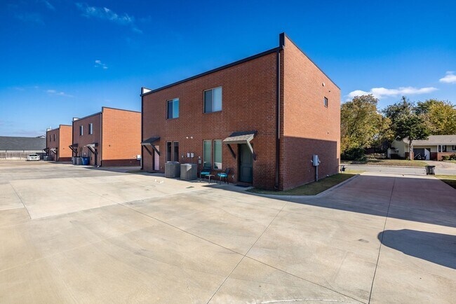 Building Photo - P.57 Kode Properties, LLC 1240-1242